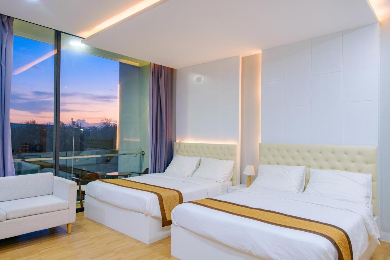 Khach San Minh Long Hotel Tuy Hoa Exterior photo