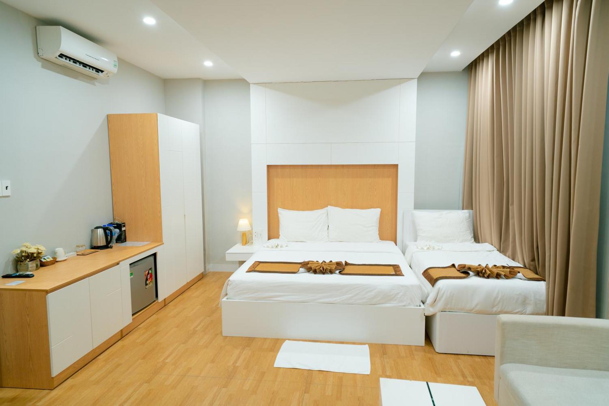Khach San Minh Long Hotel Tuy Hoa Exterior photo
