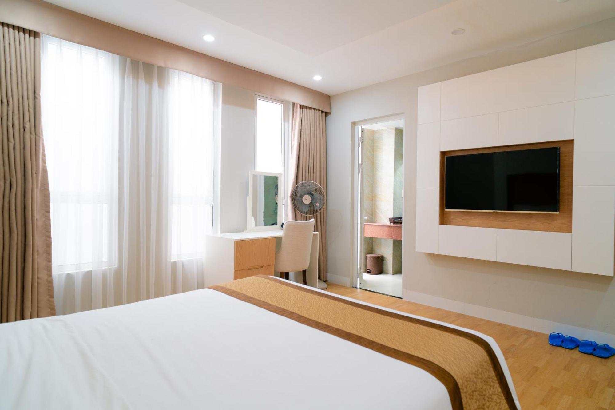 Khach San Minh Long Hotel Tuy Hoa Exterior photo